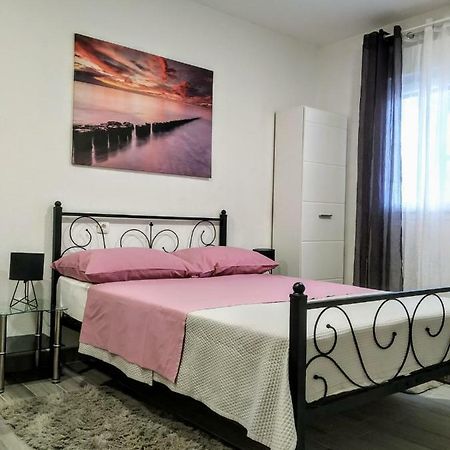 Studio Apartman Violeta II - 50M From The Beach Trogir Luaran gambar