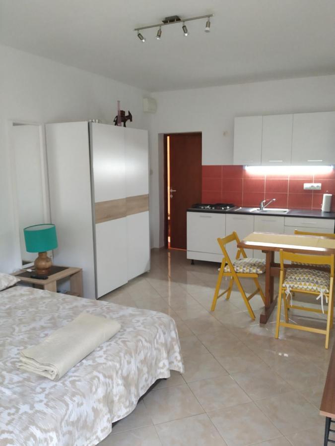 Studio Apartman Violeta II - 50M From The Beach Trogir Luaran gambar