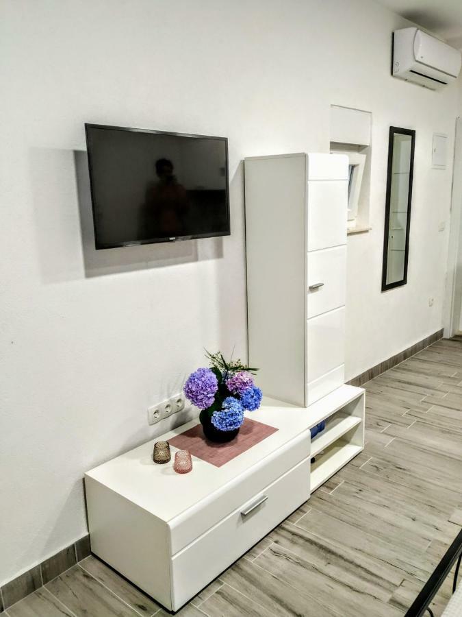 Studio Apartman Violeta II - 50M From The Beach Trogir Luaran gambar