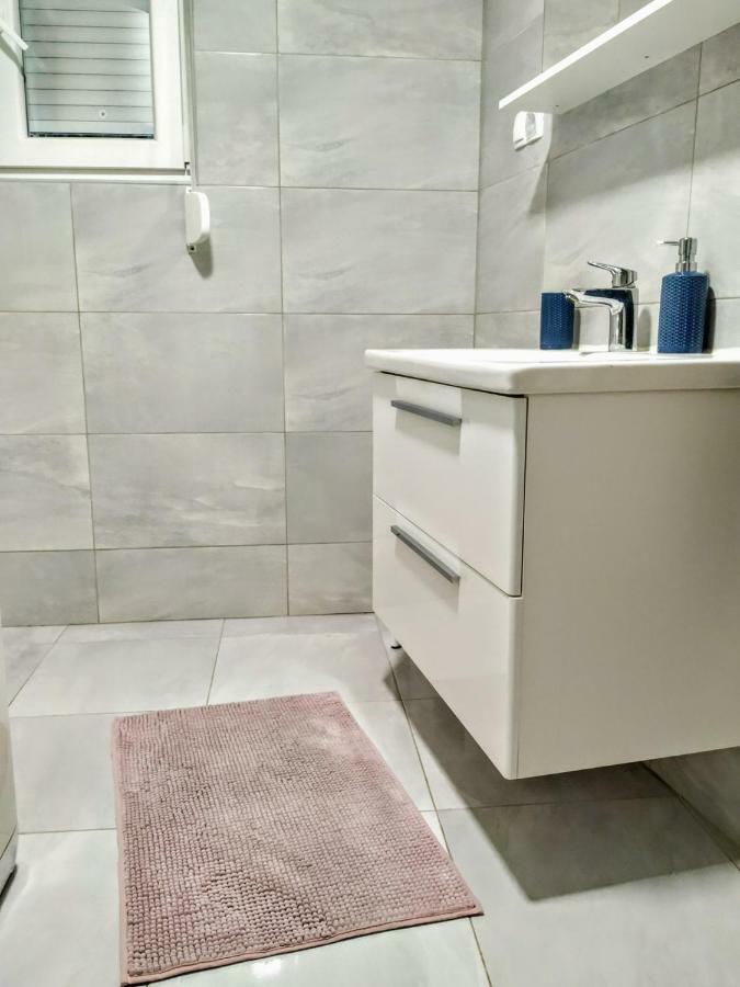 Studio Apartman Violeta II - 50M From The Beach Trogir Luaran gambar